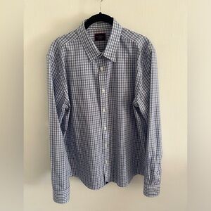 untuckit great used condition blue plaid shirt slim fit wrinkle free 100% cotton